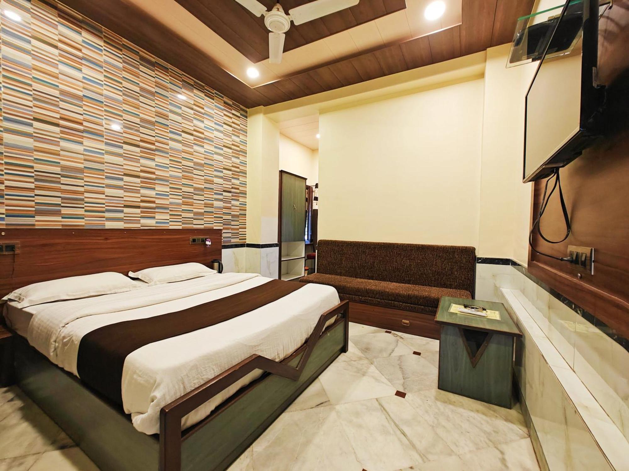 Hotel Saraswati Monte Abu Exterior foto