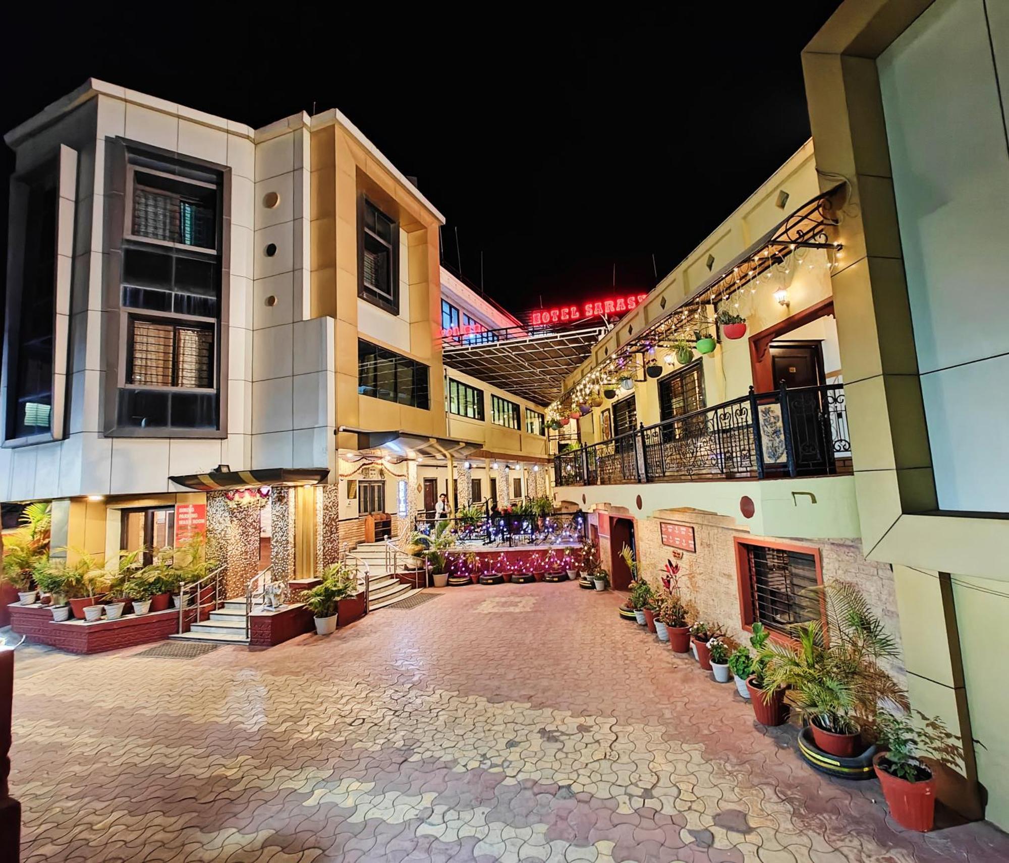 Hotel Saraswati Monte Abu Exterior foto