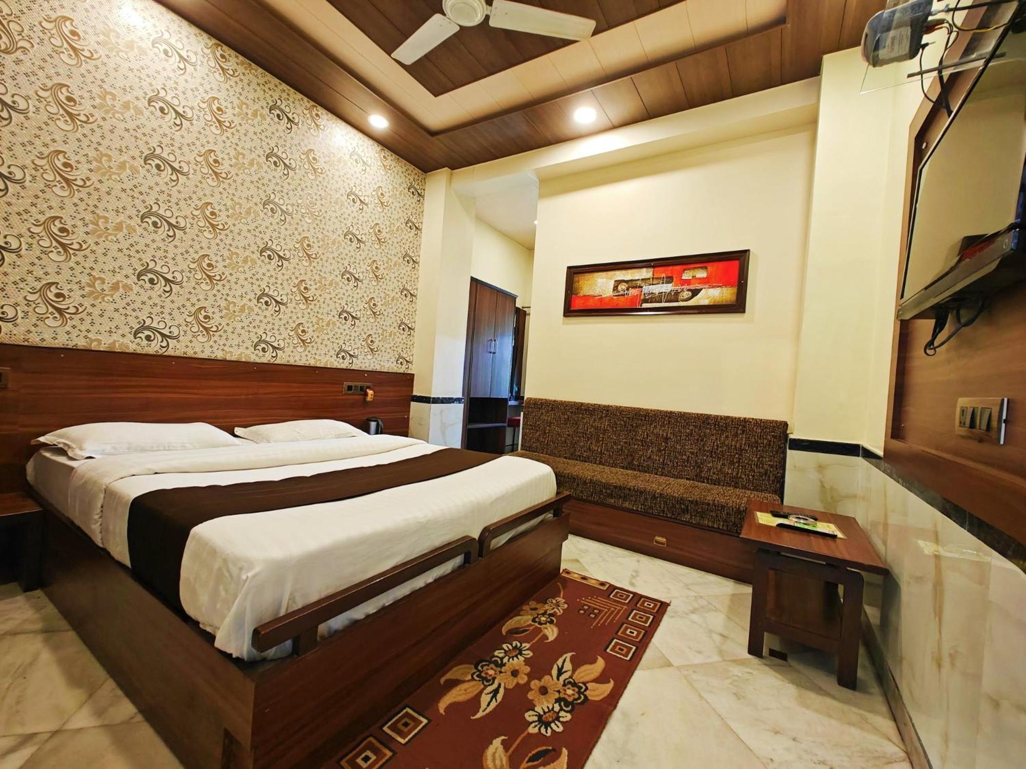 Hotel Saraswati Monte Abu Exterior foto